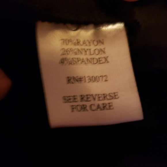 Narration Black Stretch Capris Size M - Picture 9 of 9